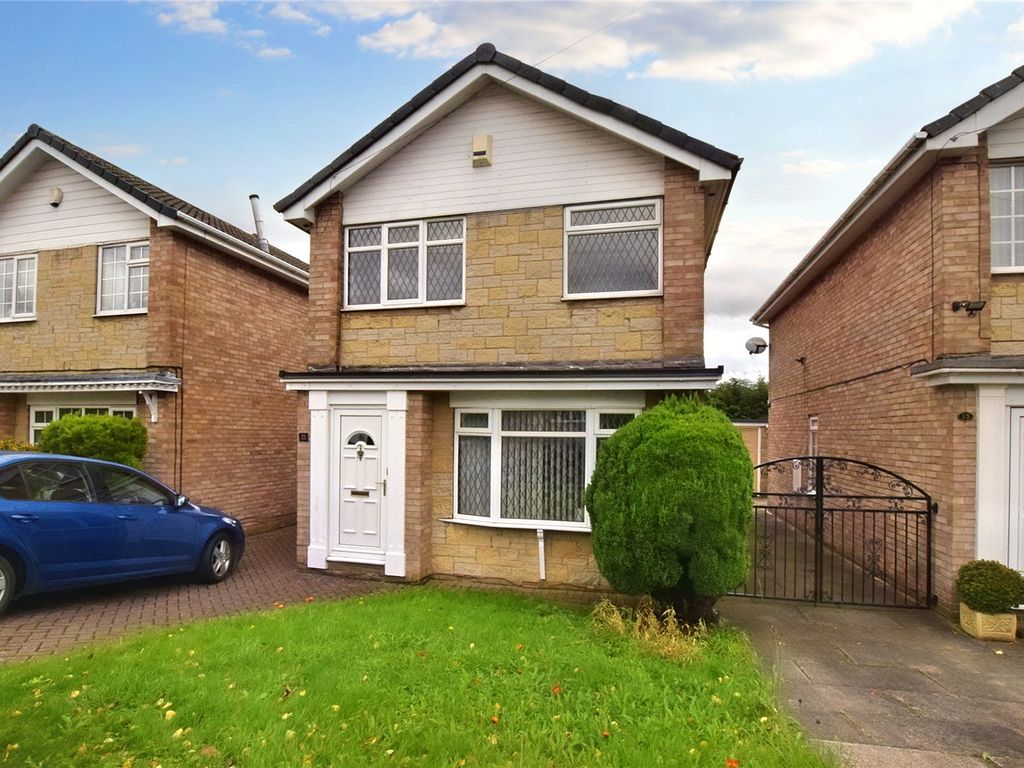 3 bed detached house for sale in Beechfield, Leeds, West Yorkshire LS12, £250,000 Zoopla