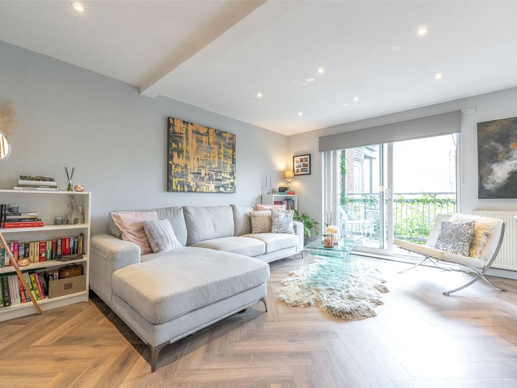 2 bed flat for sale in Albion Gardens, Edinburgh EH7, £240,000 Zoopla