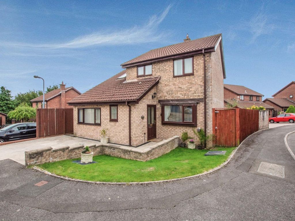 4 bed property to rent in Thornwood Close, Thornhill, Cardiff CF14 Zoopla