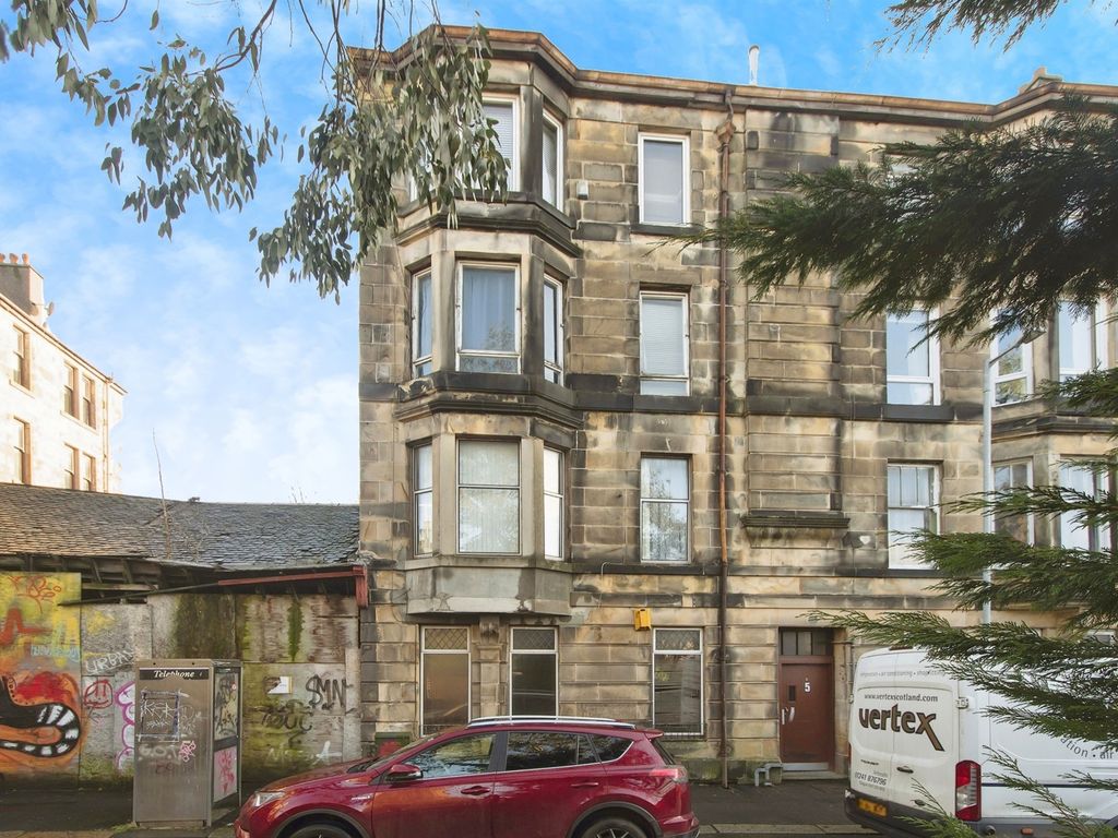 2 bed flat for sale in Walker Street, Paisley PA1, £60,000 Zoopla