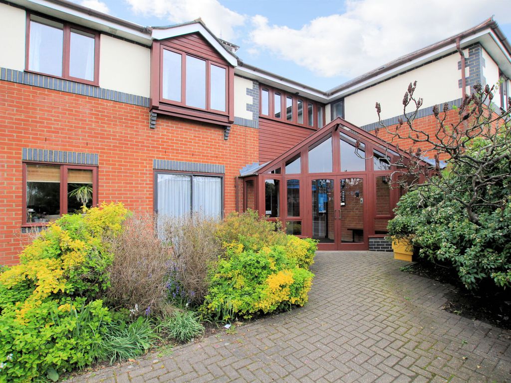 1 bed flat to rent in Reading Road, Pangbourne, Reading, Berkshire RG8