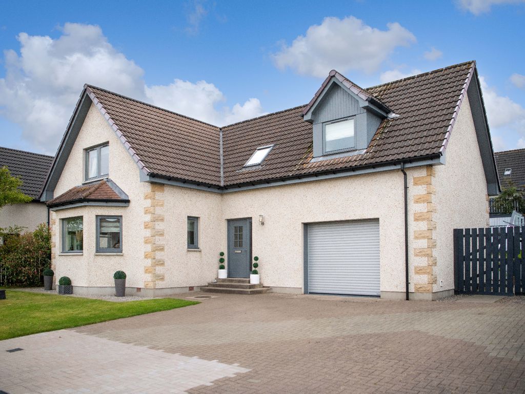 4 bed detached house for sale in Woodside Farm Drive, Westhill