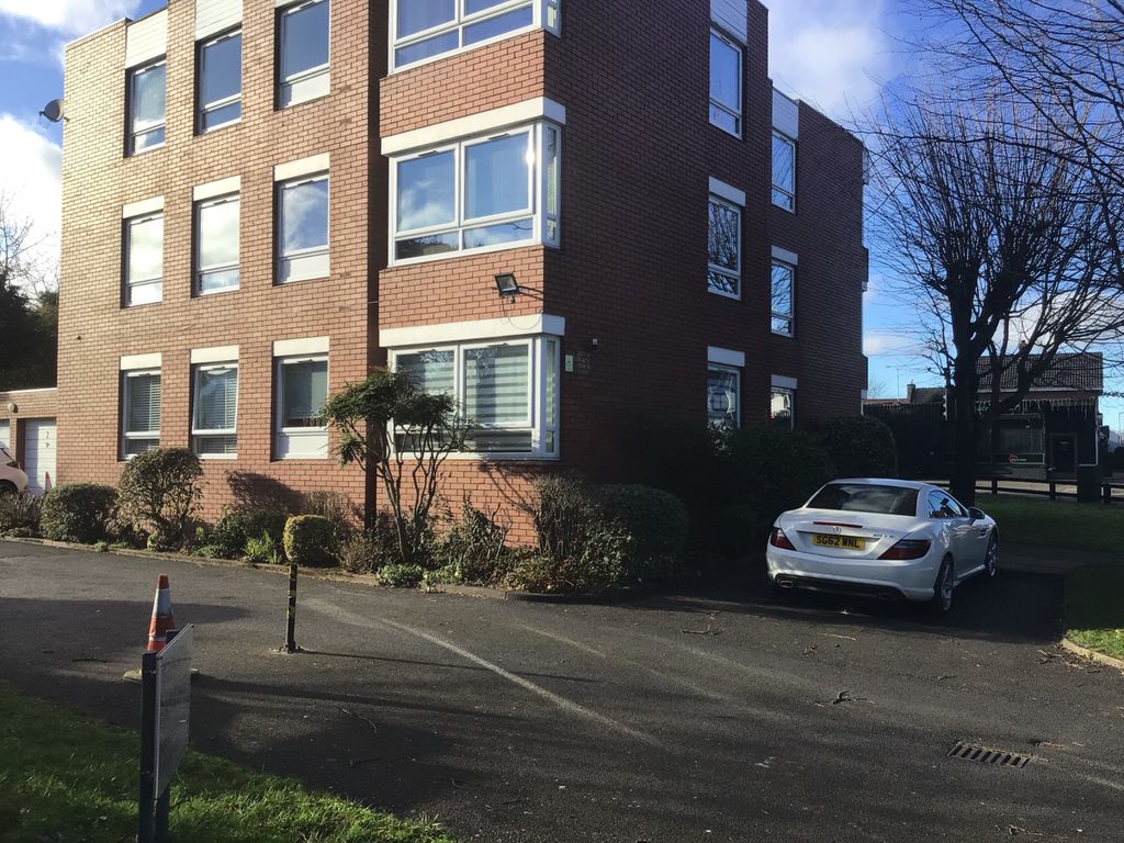 2 bed flat for sale in Mount Road, Tettenhall Wood, Wolverhampton WV6