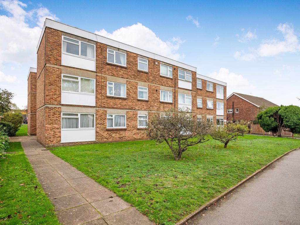 1 bed flat to rent in Chelsiter Court, Sidcup, Kent DA14, £1,250 pcm