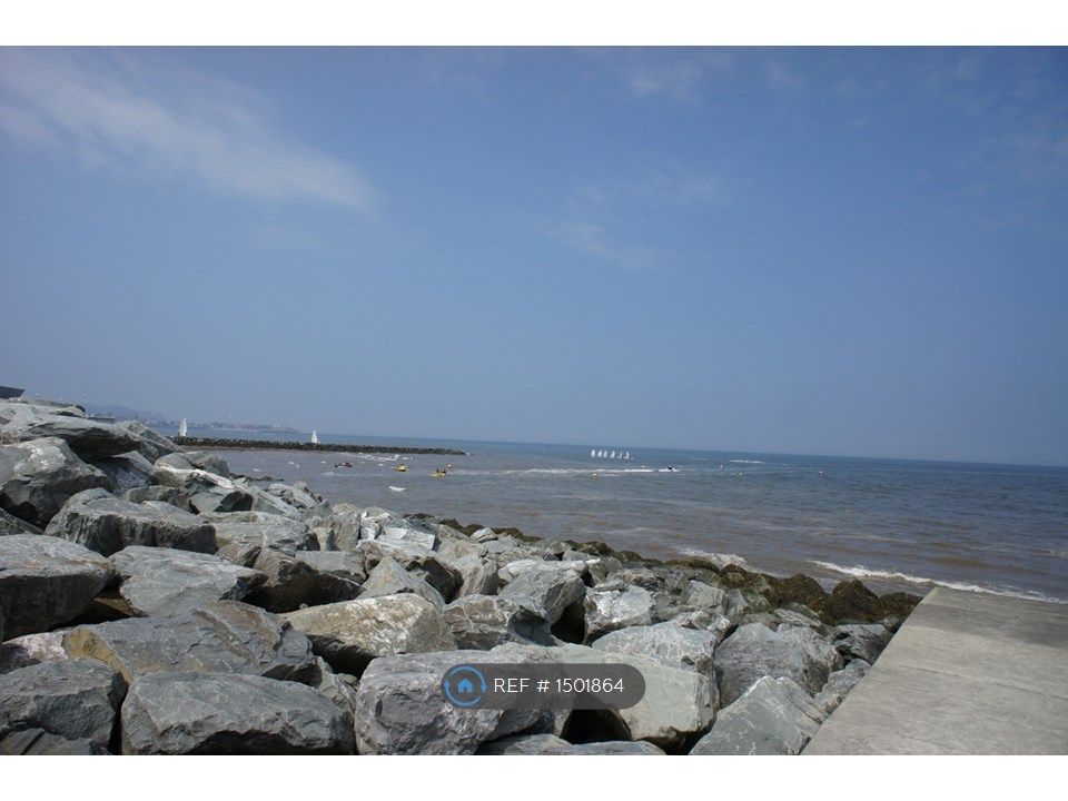 2 bed flat to rent in Greenfield Road, Colwyn Bay LL29 Zoopla