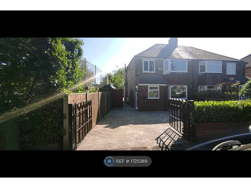 3 bed semidetached house to rent in Woodhouse Lane East, Timperley