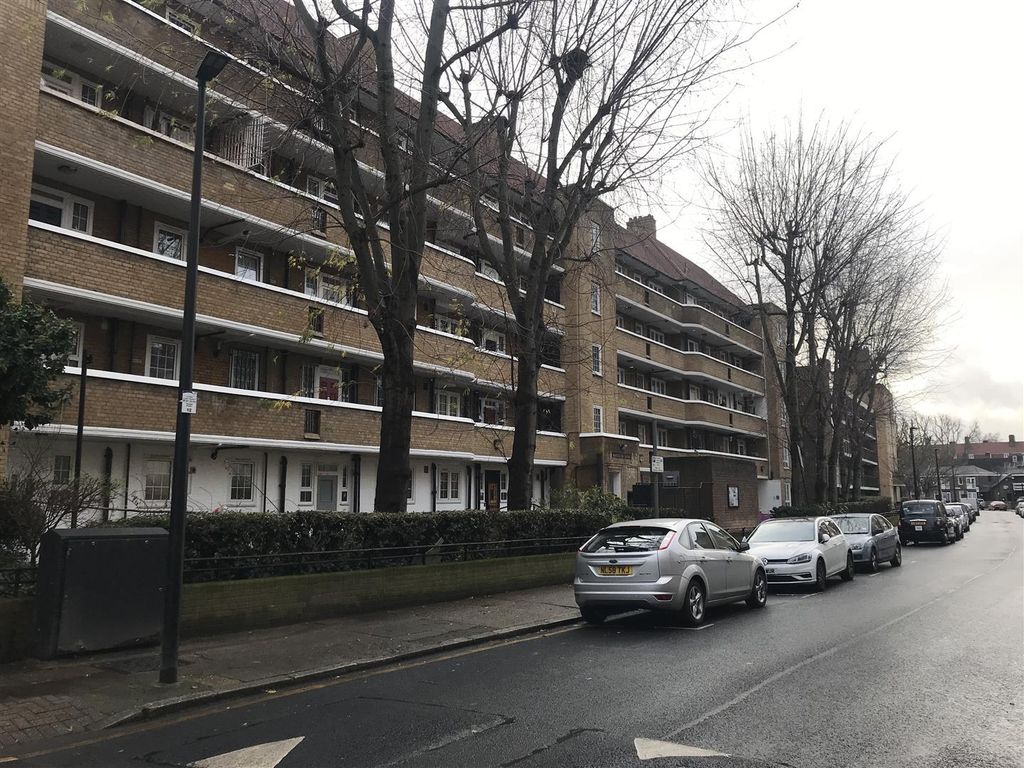 Prusom Street London E1W