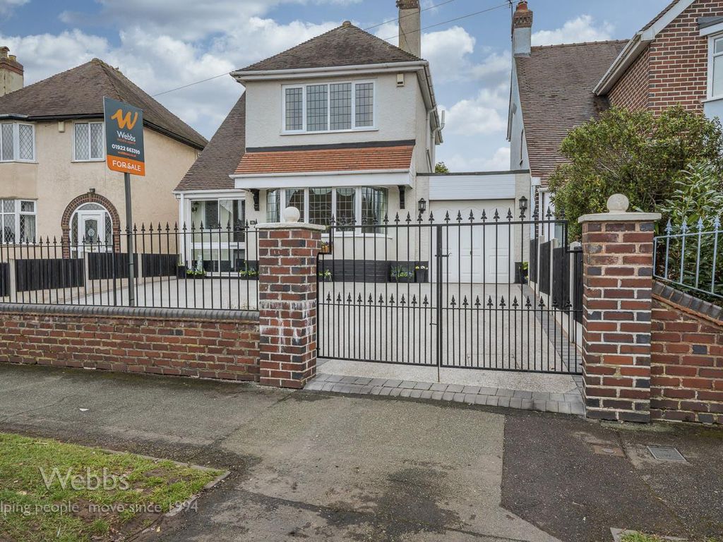 3 bed detached house for sale in Selmans Hill, Bloxwich, Walsall WS3