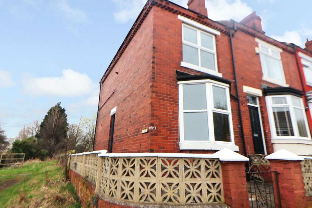 3 bed terraced house for sale in Manor Road, Kimberworth, Rotherham S61