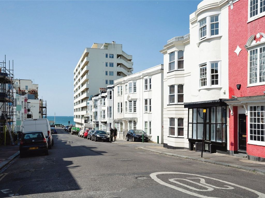 2 bed for sale in Western Street, Brighton, East Sussex BN1