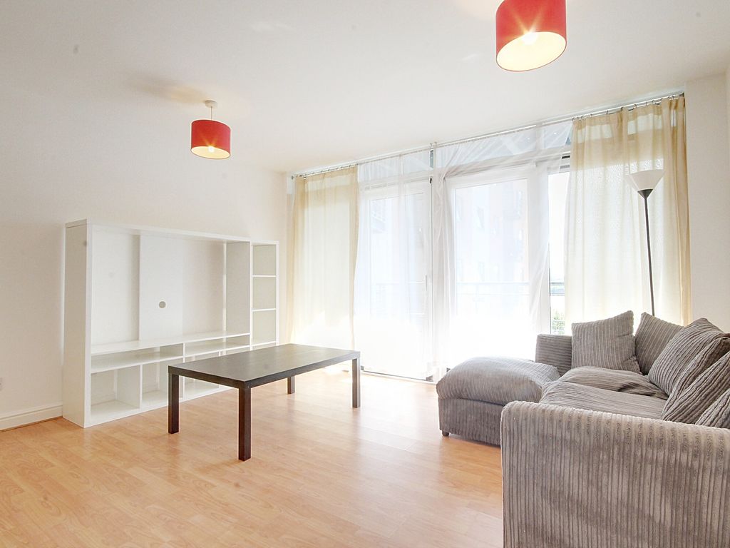 2 bed flat to rent in Fishguard Way, London E16 Zoopla