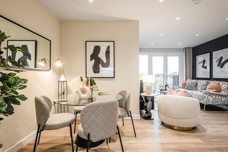 1 Frogmore Avenue London Hertfordshire WD17  