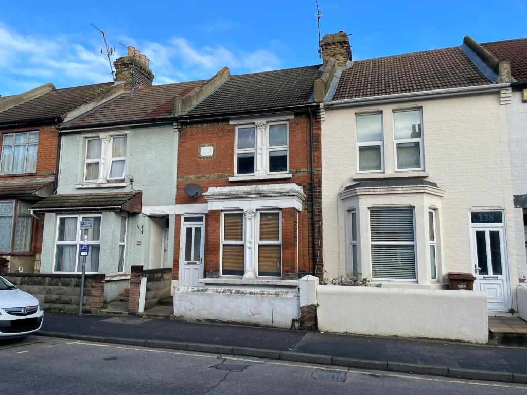 136 Balmoral Road Gillingham Kent ME7  