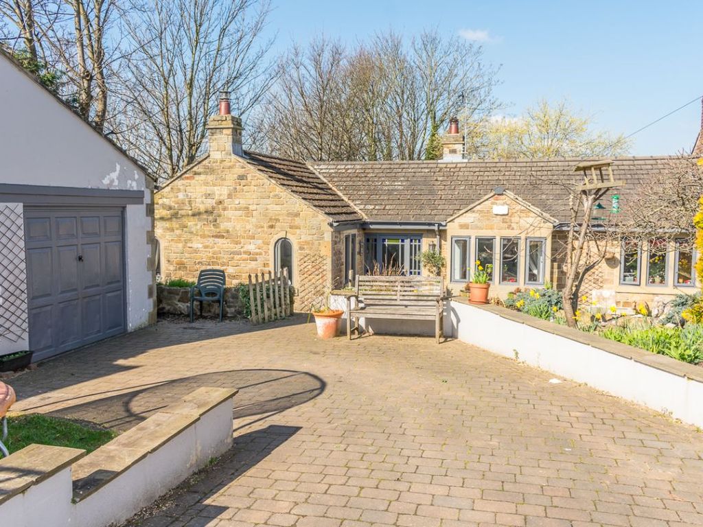 3 bed bungalow for sale in Moor End Lane, Dewsbury WF13 Zoopla
