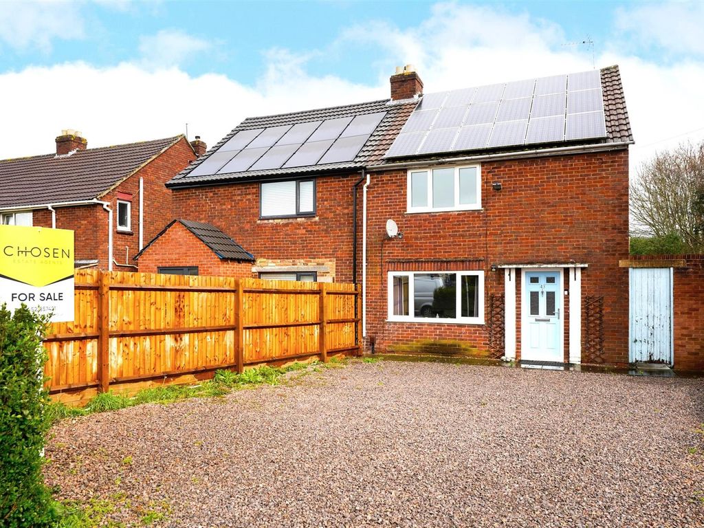 3 bed semidetached house for sale in Melville Road, Churchdown