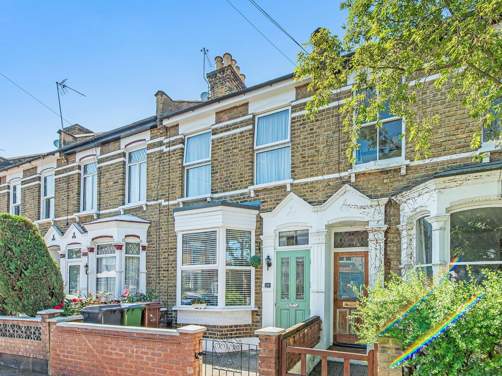 3 bed terraced house to rent in Selby Road, London E11 Zoopla
