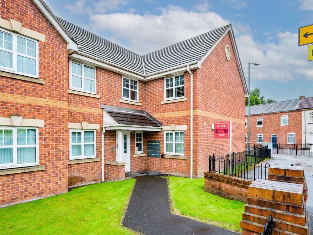 2 bed flat to rent in Leigh Road, Hindley Green WN2, £700 pcm Zoopla