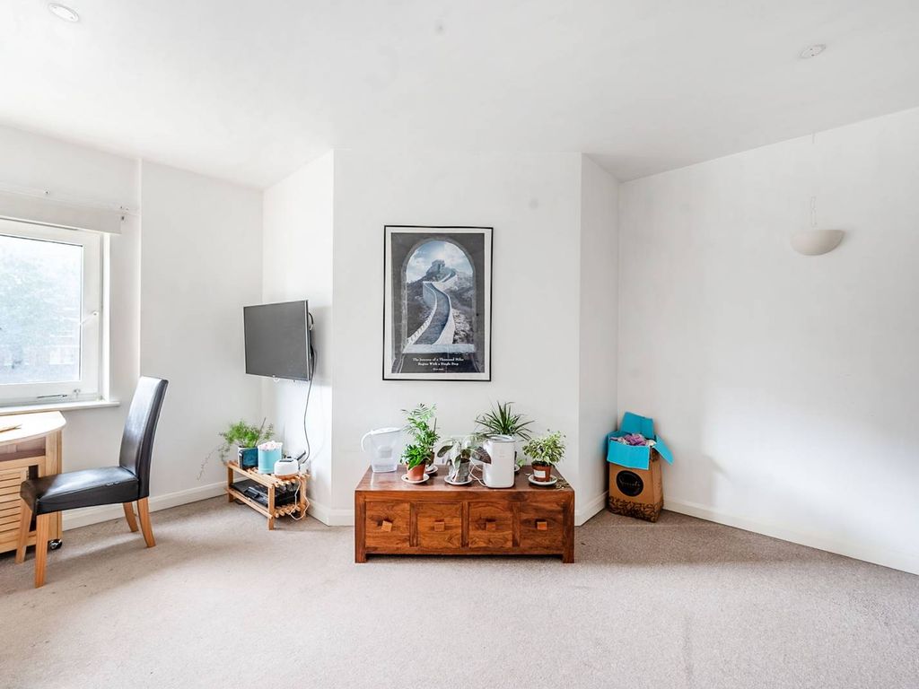 Beckford Close, Kensington, London W14  