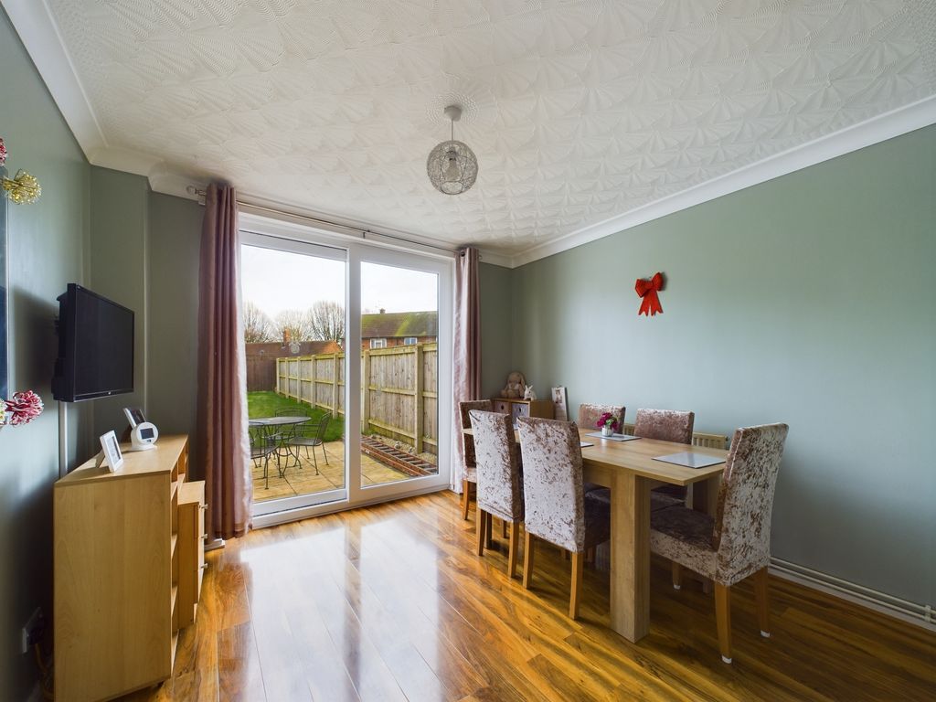 3 bed terraced house for sale in Anson Road, Hull HU9, £120,000 Zoopla