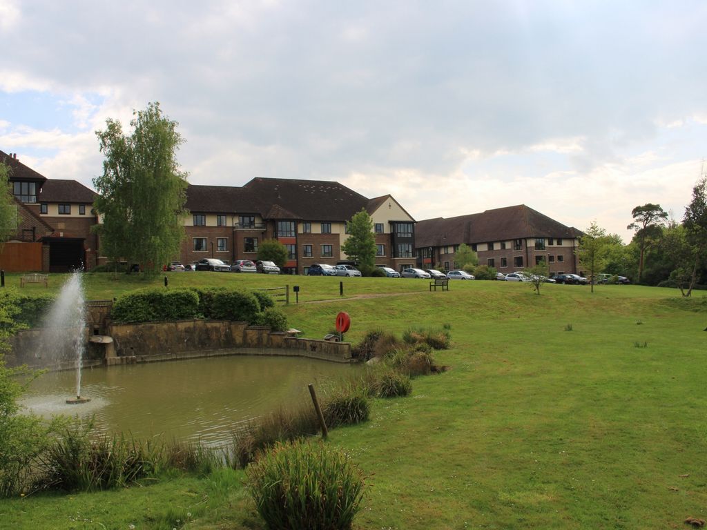 2 bed flat for sale in St Georges Park, Burgess Hill RH15 - Zoopla