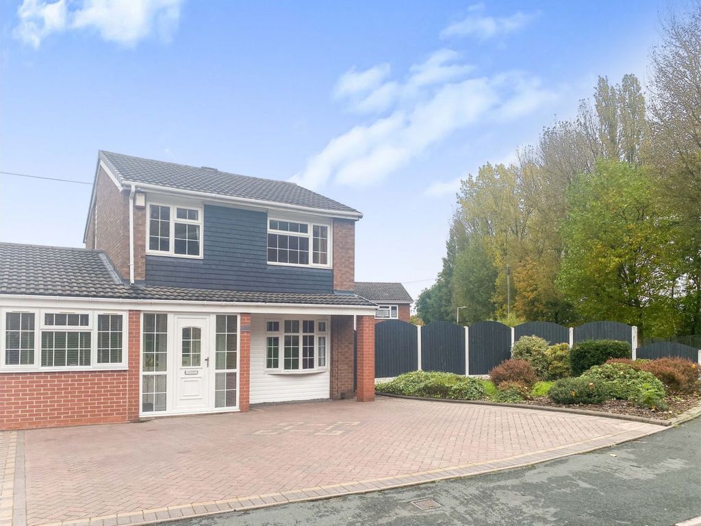 4 bed detached house for sale in Regis Heath Road, Rowley Regis B65 Zoopla