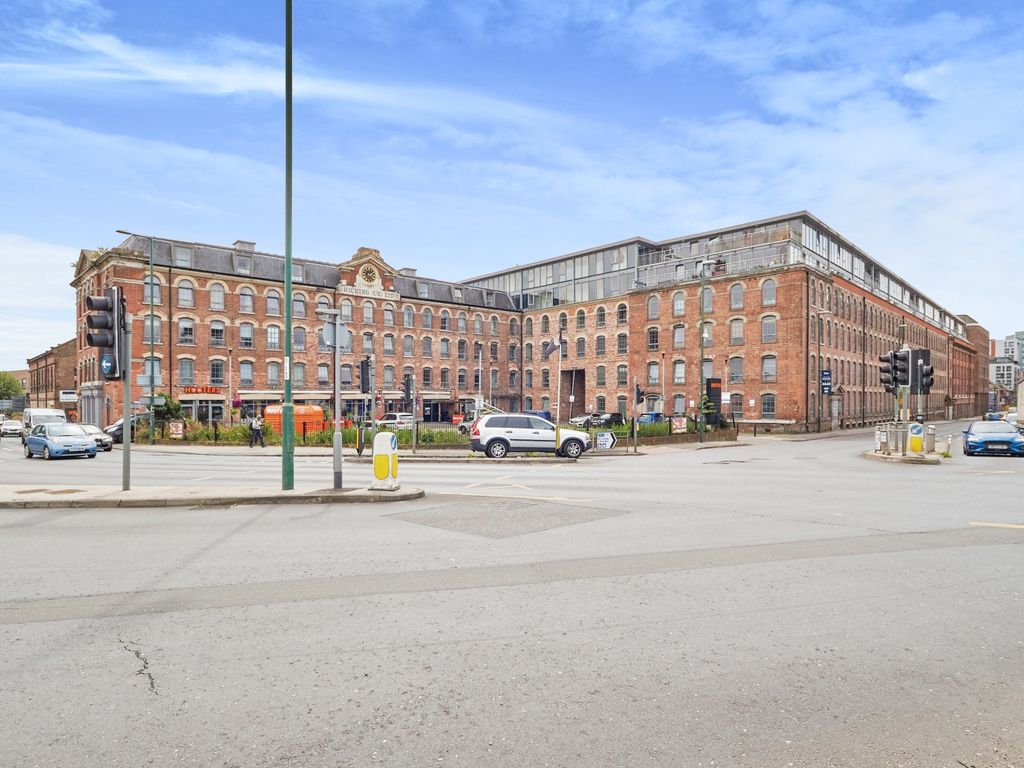 1 bed flat to rent in The Hicking Building, Queens Road, Nottingham NG2