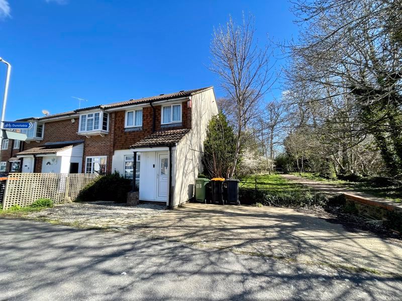 3 bed end terrace house for sale in Cemetery Road, Houghton Regis