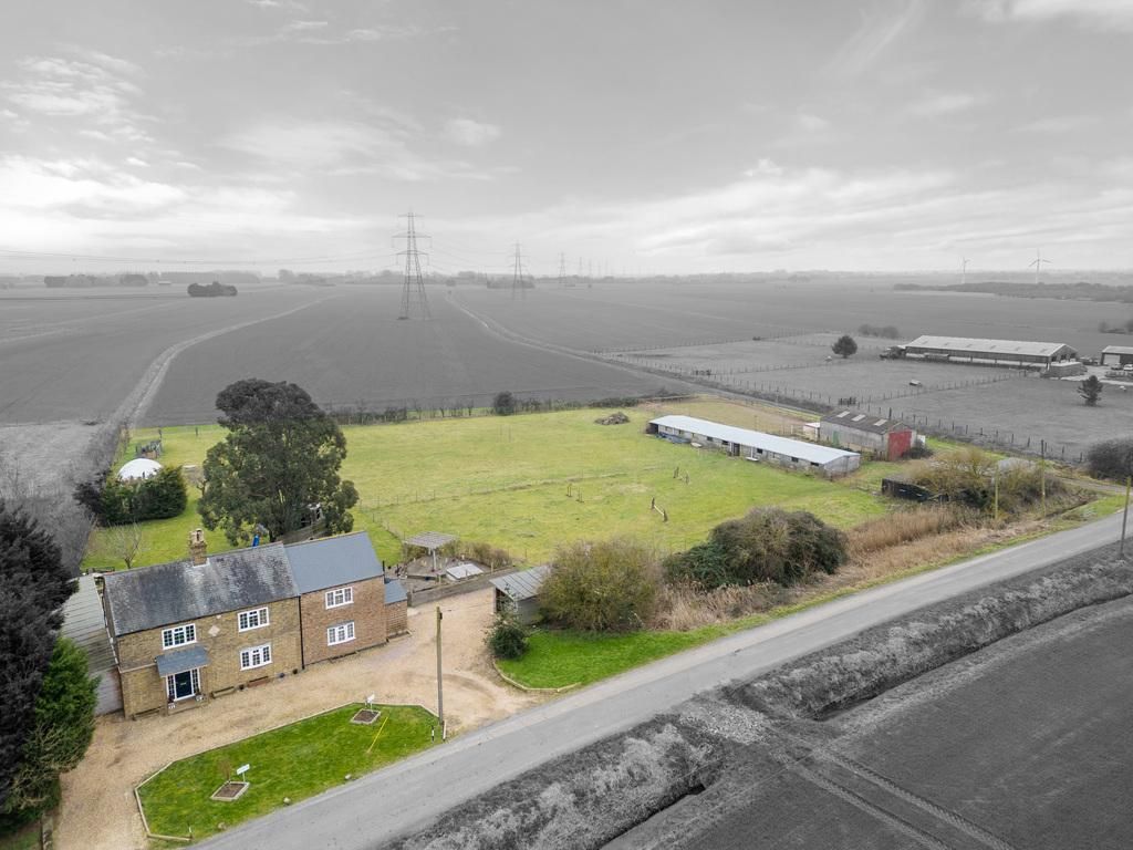 5 bed detached house for sale in Harps Hall Road, Walton Highway