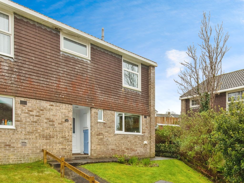 3 bed semidetached house for sale in Berrycoombe Vale, Bodmin, Cornwall PL31, £199,950 Zoopla