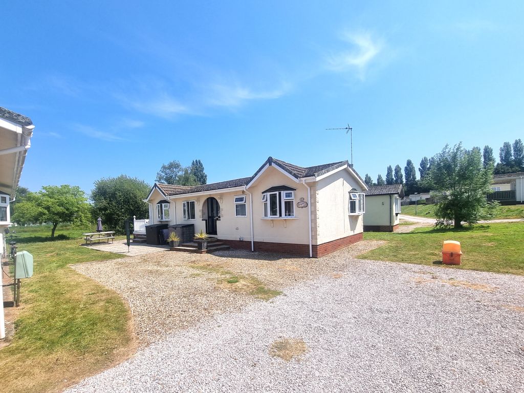 2 bed lodge for sale in Warren Road, Hazelwood Park, Dawlish Warren