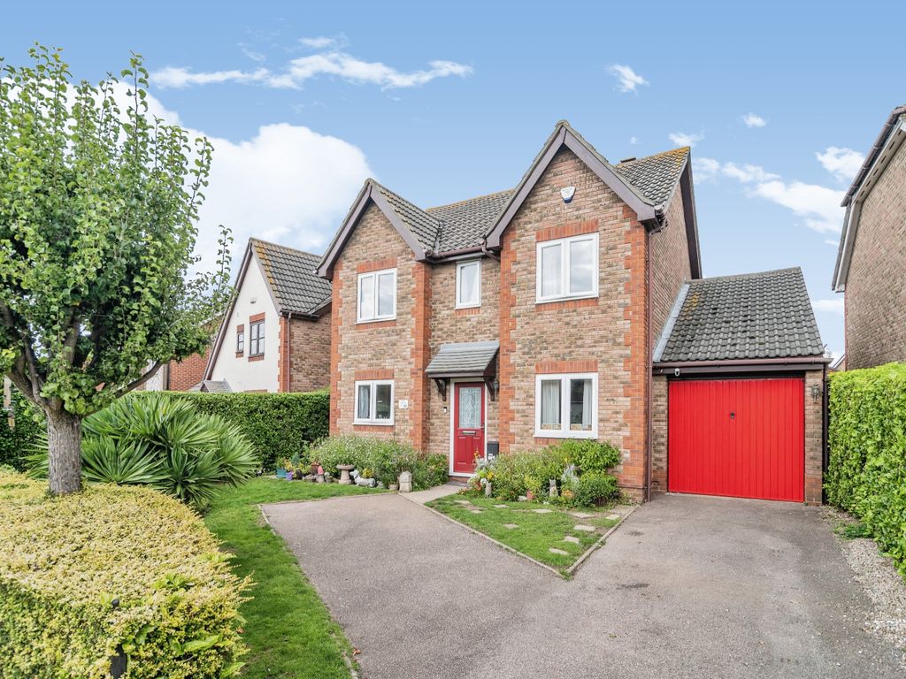4 bed detached house for sale in Saffron Road, Chafford Hundred, Grays