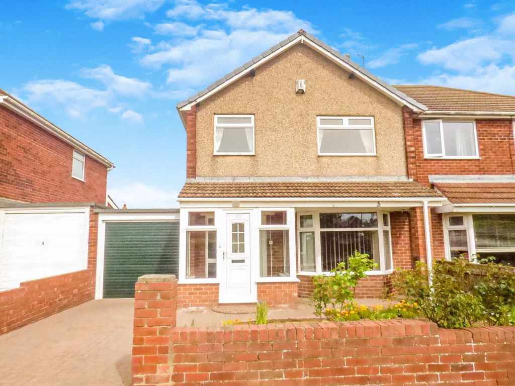 3 bed semidetached house for sale in Dereham Road, Seaton Sluice