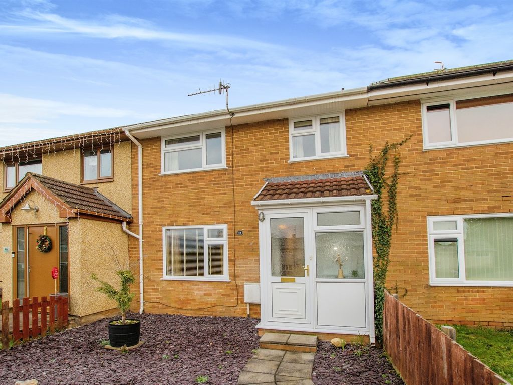 3 bed terraced house for sale in Poplar Road, Croesyceiliog, Cwmbran