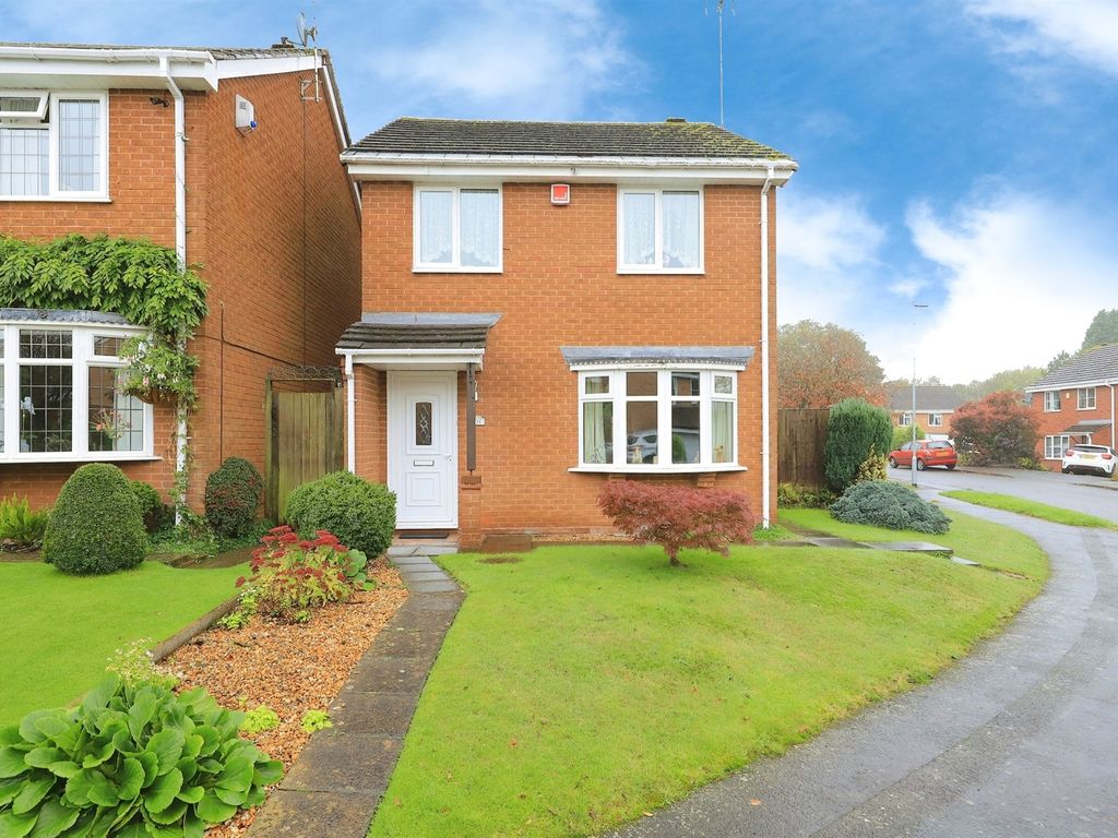 3 bed detached house for sale in Avocet Drive, Kidderminster DY10, £