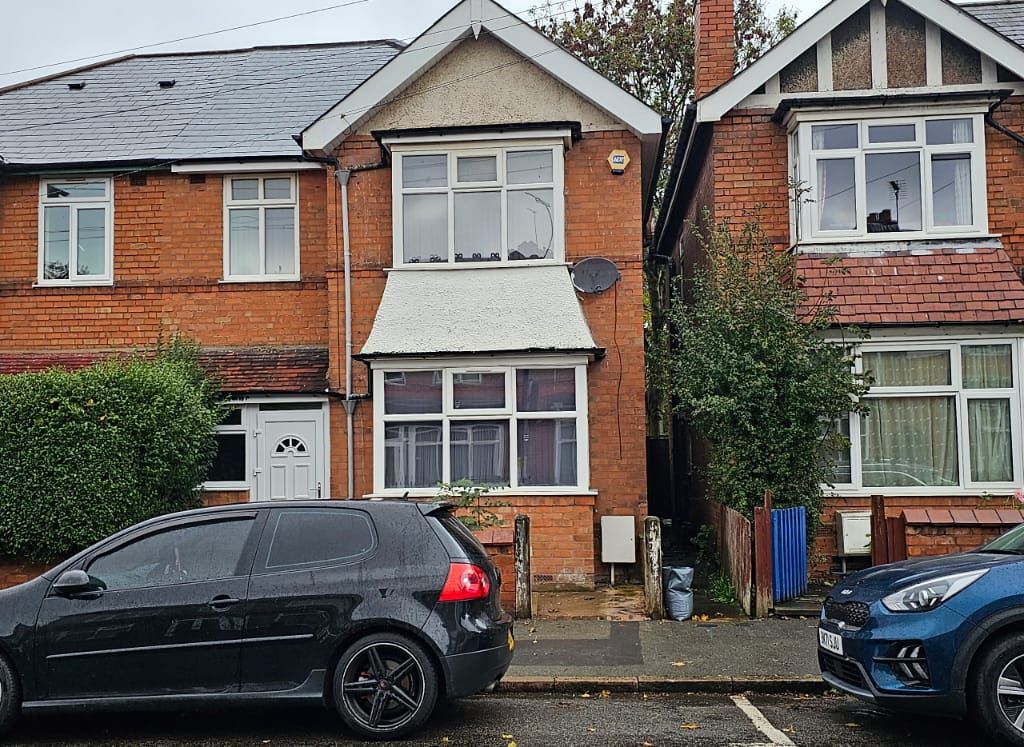 4 bed terraced house to rent in Mayfield Road, Birmingham B11, £1,200