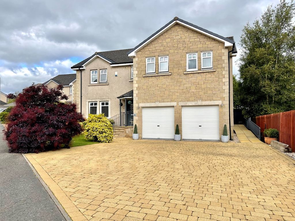 4 bed detached house for sale in 6 Seafar Drive, Fife, Kelty KY4, £