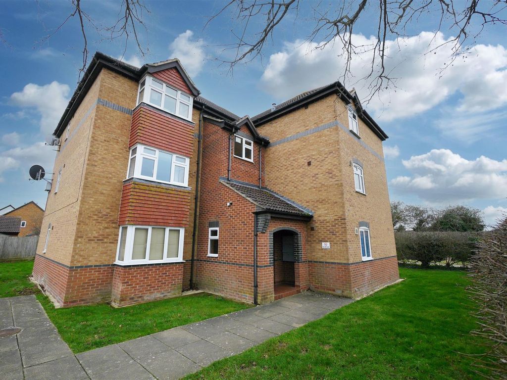 1 bed flat to rent in Halse Water, Didcot OX11, £1,050 pcm Zoopla