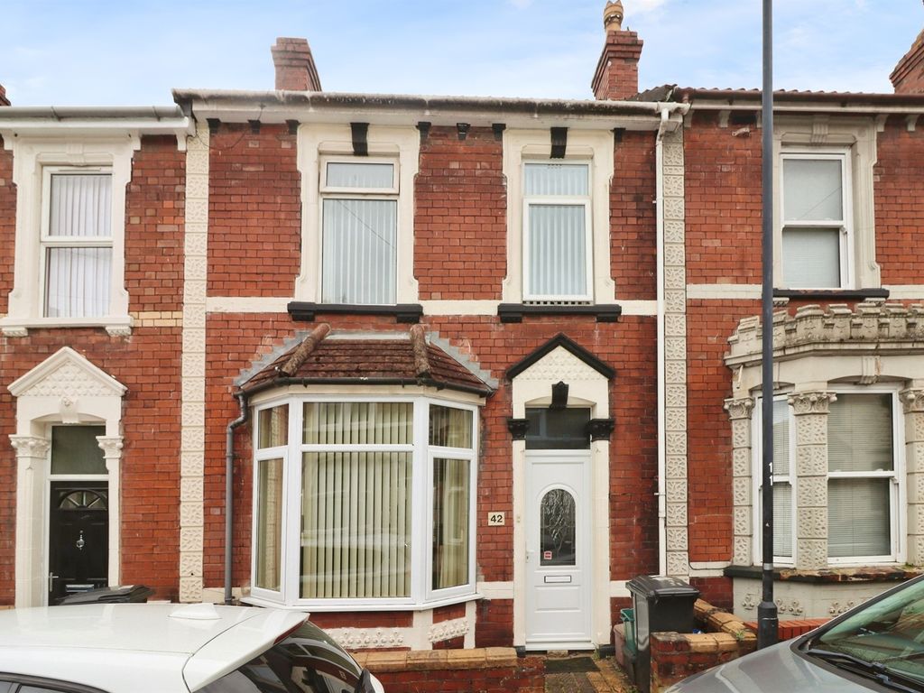 3 bed terraced house for sale in Hayward Road, Barton Hill, Bristol BS5