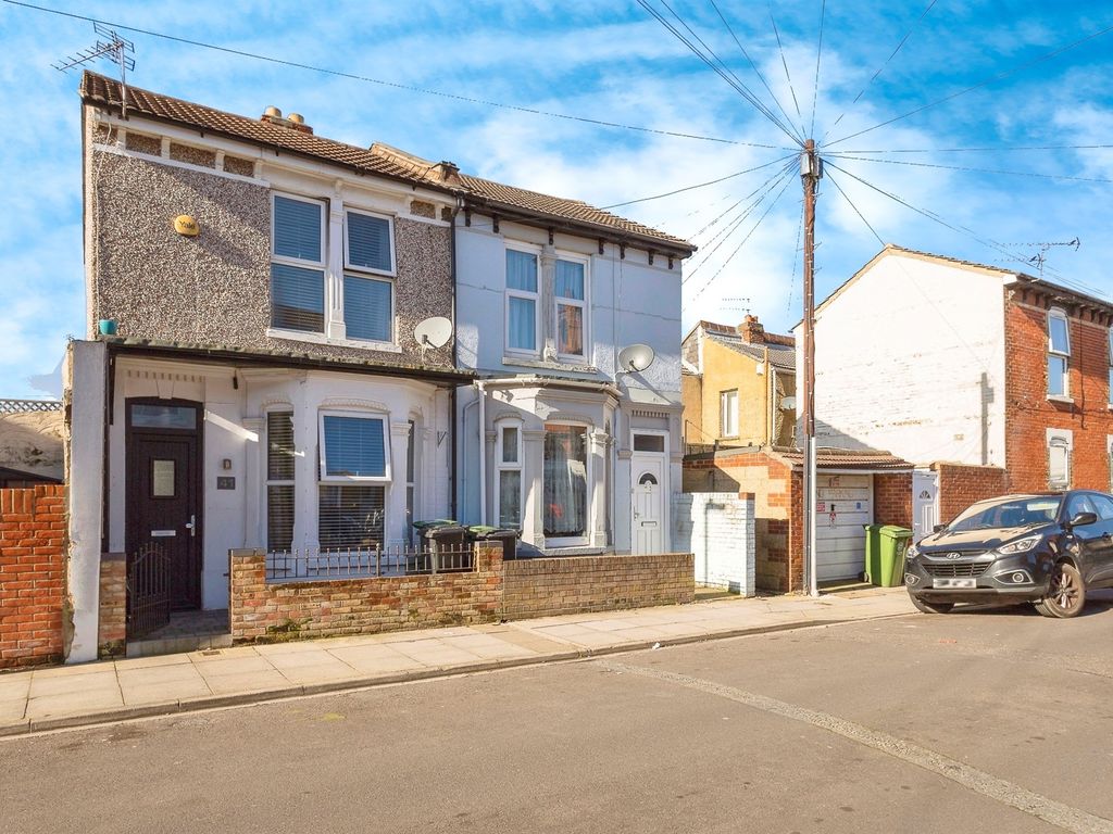 3 bed semidetached house for sale in Farlington Road, Portsmouth PO2, £275,000 Zoopla