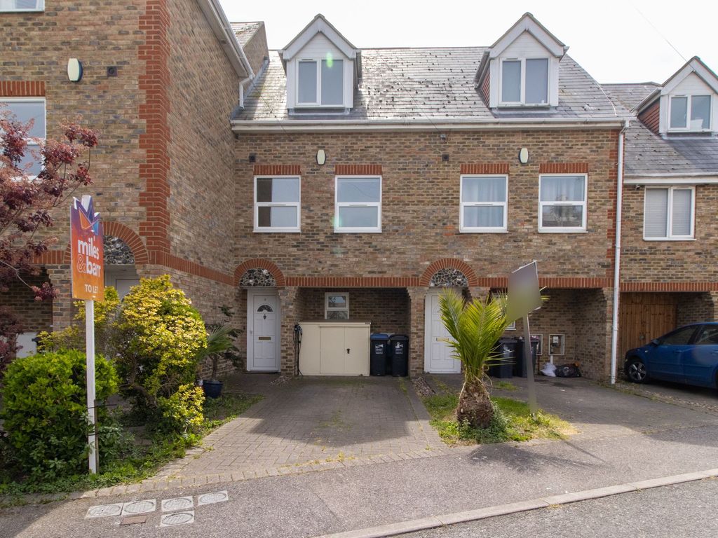 3 bed terraced house to rent in The Avenue, Margate CT9 Zoopla
