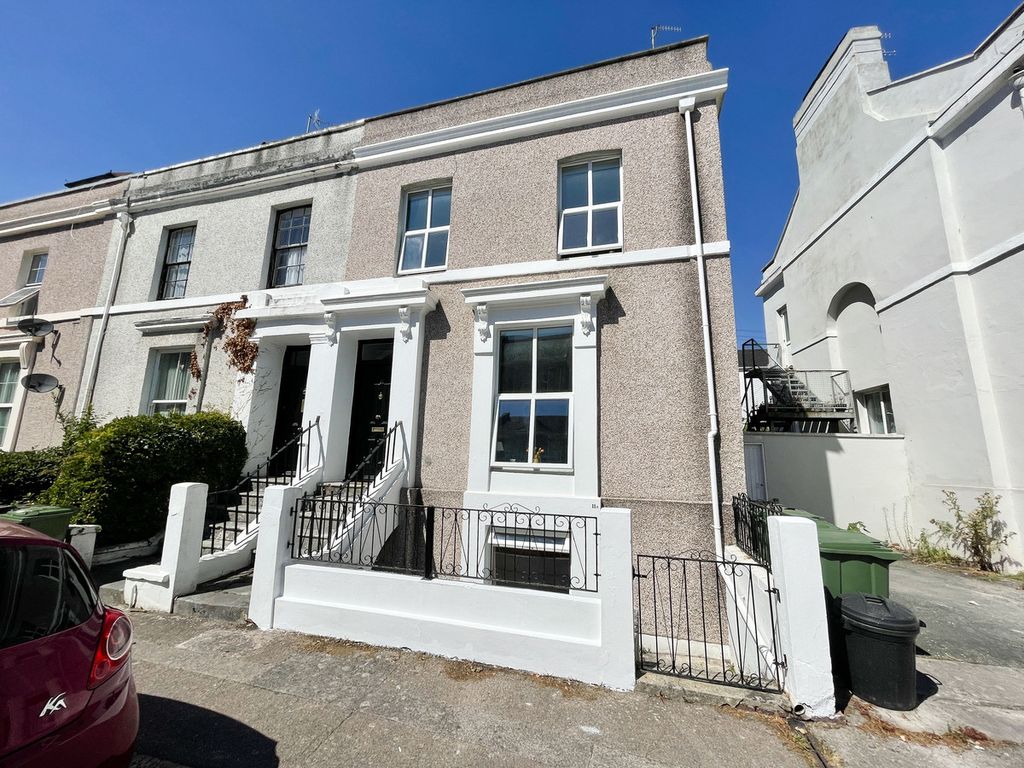 5 bed end terrace house for sale in Fellowes Place, Stoke, Plymouth PL1