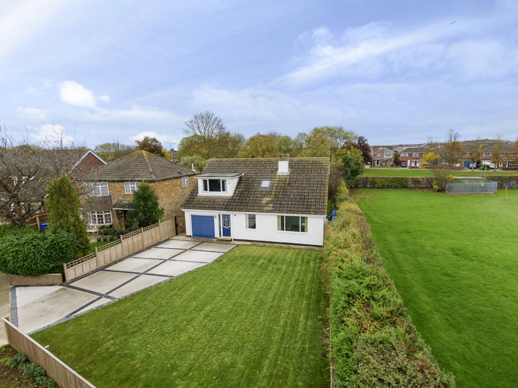 4 bed detached house for sale in Waby Close, Grimsby DN37 Zoopla