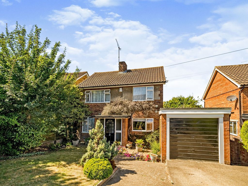 3 bed detached house for sale in Carver Hill Road, High HP11