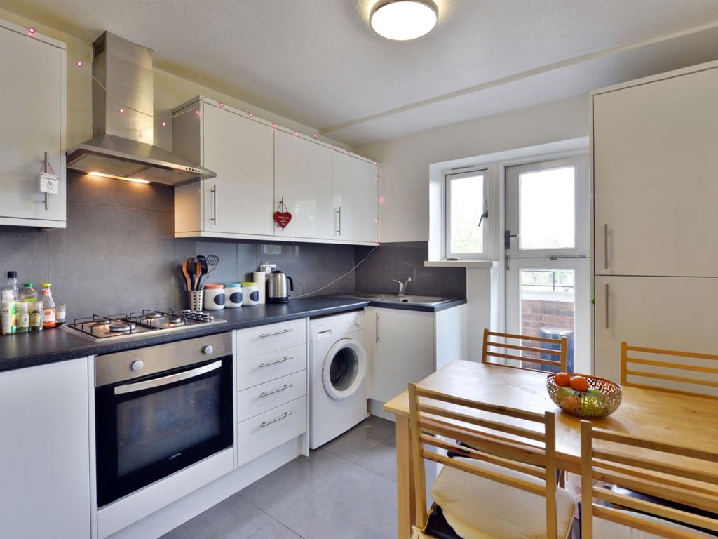 4 bed flat to rent in New North Road, Islington N1 Zoopla