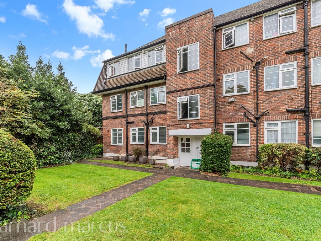 2 bed flat for sale in Mulgrave Road, Sutton SM2, £325,000 Zoopla