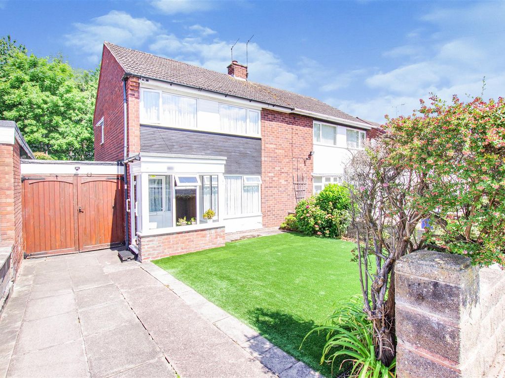3 bed semidetached house for sale in Ashtree Bank, Brereton, Rugeley