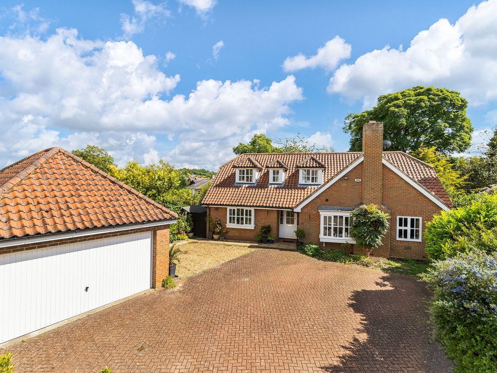 4 bed detached house for sale in Palace Gardens, Royston SG8 Zoopla