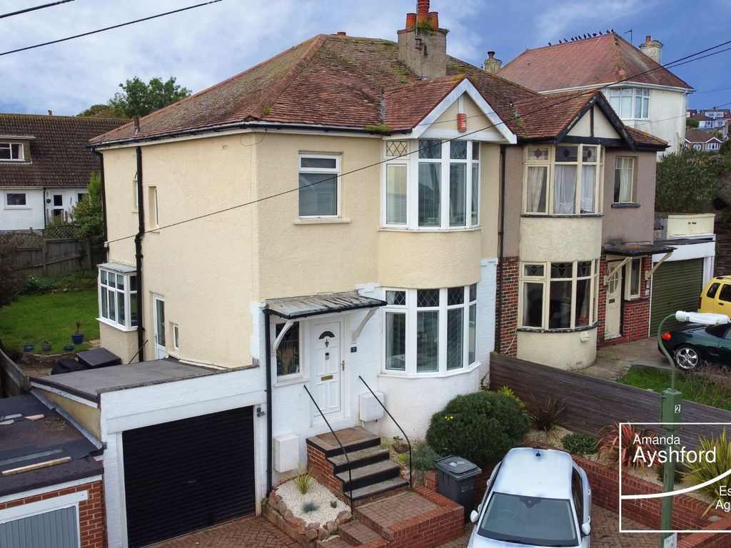 3 bed semidetached house for sale in Seaview Crescent, Preston