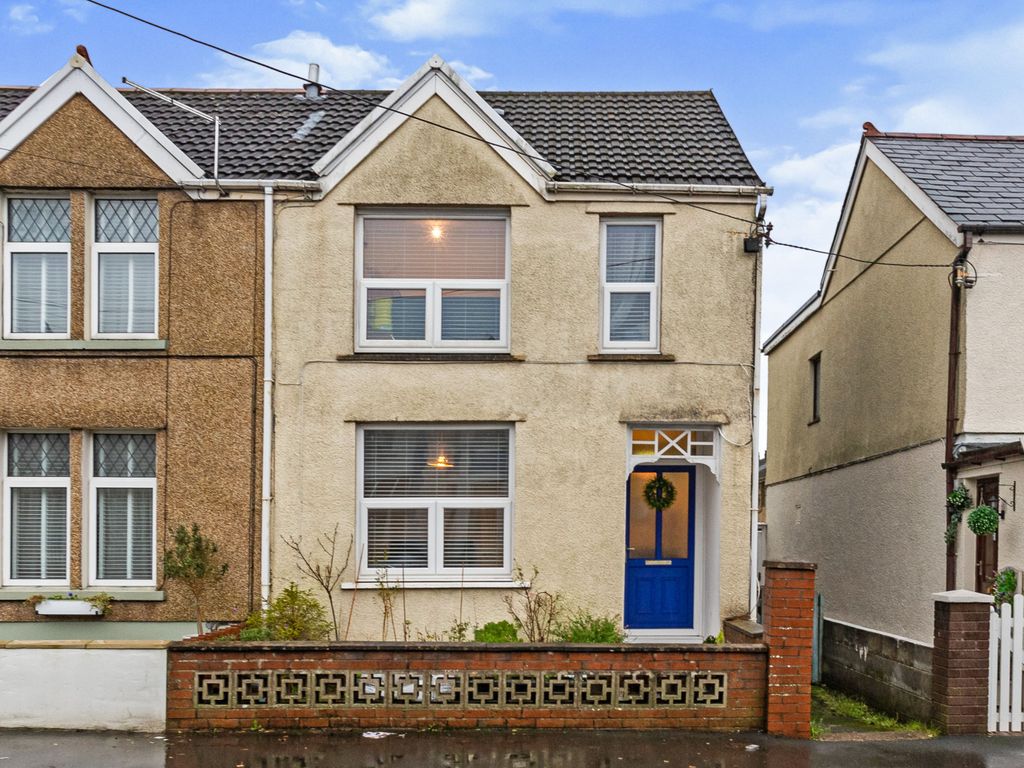 3 bed semidetached house for sale in Frampton Road, Gorseinon, Swansea