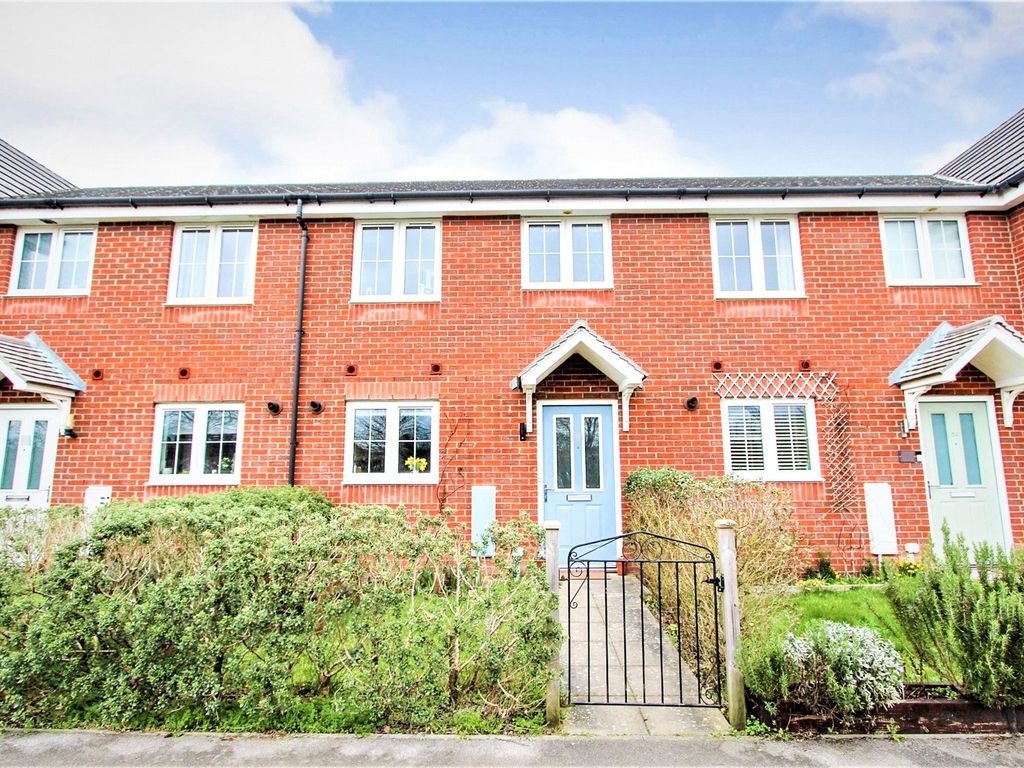 2 bed terraced house for sale in Viscount Gardens, Eastleigh, Hampshire